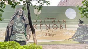 Mural promocional de la serie de Obi-Wan Kenobi vandalizado