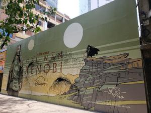 Mural promocional de la serie de Obi-Wan Kenobi vandalizado