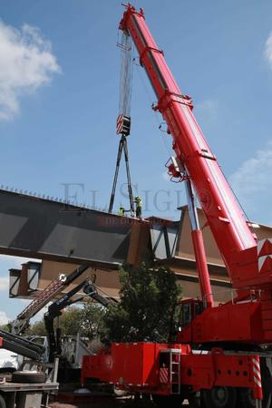 Inicia la colocación de las últimas trabes del puente Francisco Villa 