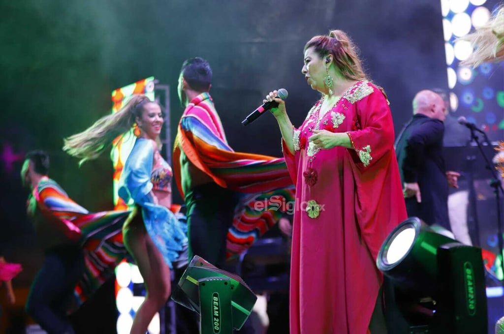 El Festival de la Ciudad “Ricardo Castro” llegó a su fin, tras dos semanas de actividades artísticas y culturales, con el magno concierto de clausura a cargo de Margarita, “La diosa de la cumbia”, quien se presentó este domingo en la Plaza IV Centenario.
