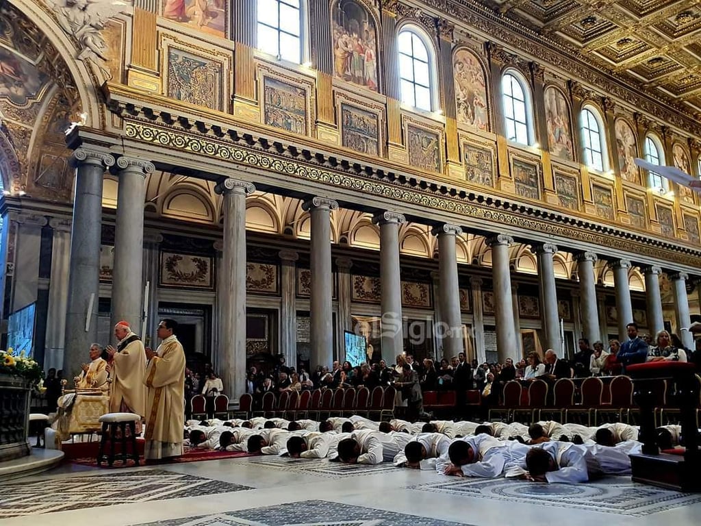 Ordenan a sacerdotes duranguenses en Roma