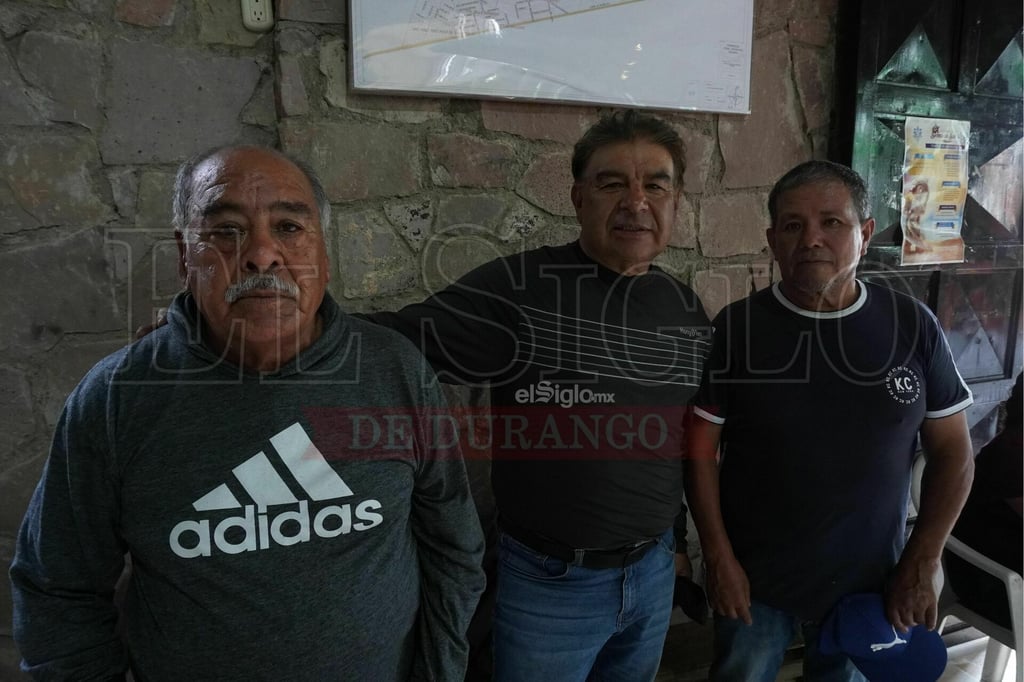La Colonia Juan Lira Bracho marcó este 5 de abril el 40 aniversario luctuoso de Juan Lira Bracho con una misa en el Templo de Santa Cecilia, en una jornada que también coincidió con las cuatro décadas de la fundación del asentamiento creado en 1986 y que, desde entonces, ha sostenido en su nombre y en su historia un punto de identidad y cohesión para la zona oriente de Durango.
