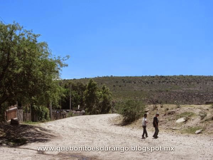 Las calles del poblado Puerta de Cantera.