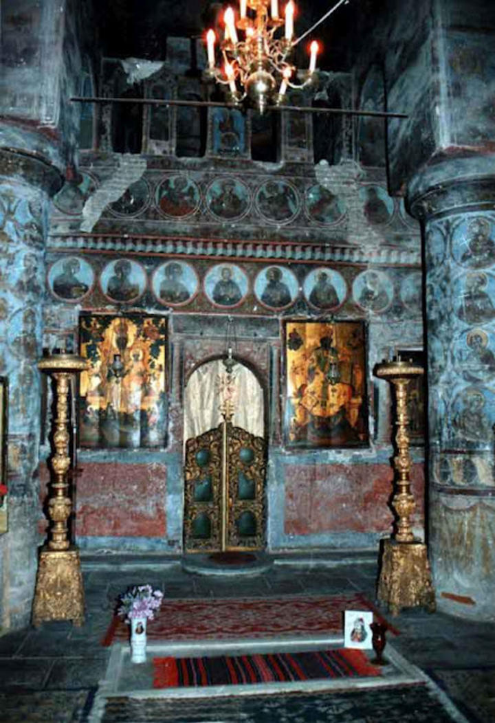 Encuentran supuesta tumba del conde Drácula