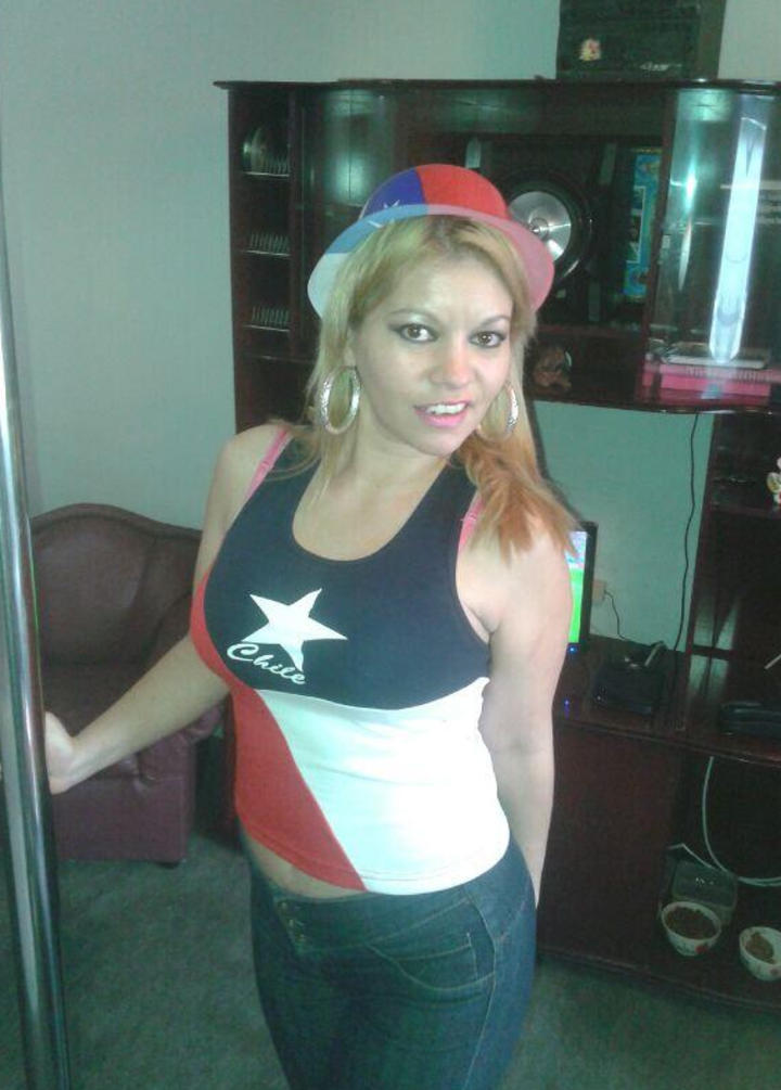 Actriz porno ofrece sexo gratis si gana Chile