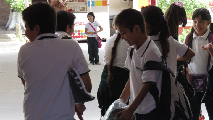 Uniformes escolares para todo el estado