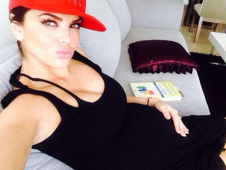Marisol González presume su pancita