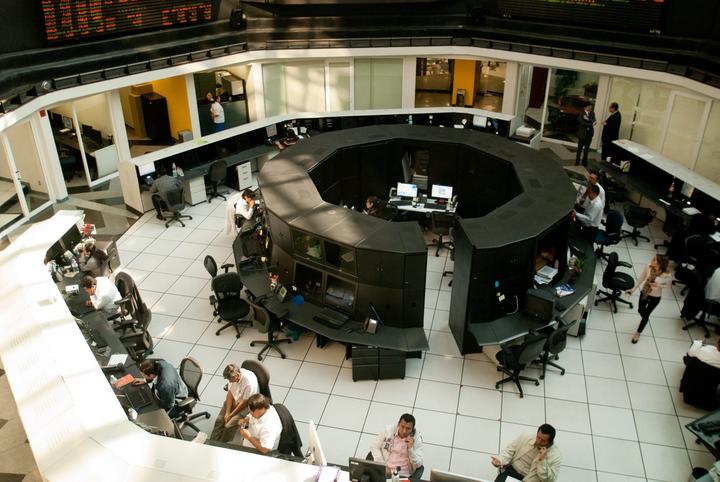 Presionan acciones de Televisa a la BMV; cae 0.11%