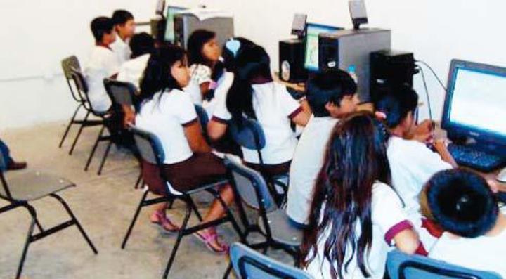 Tardará otros 4 años internet en escuelas