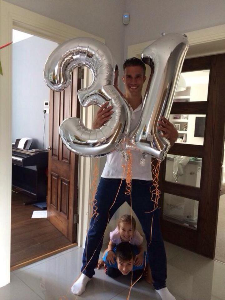 Robin Van Persie celebra sus 31 años