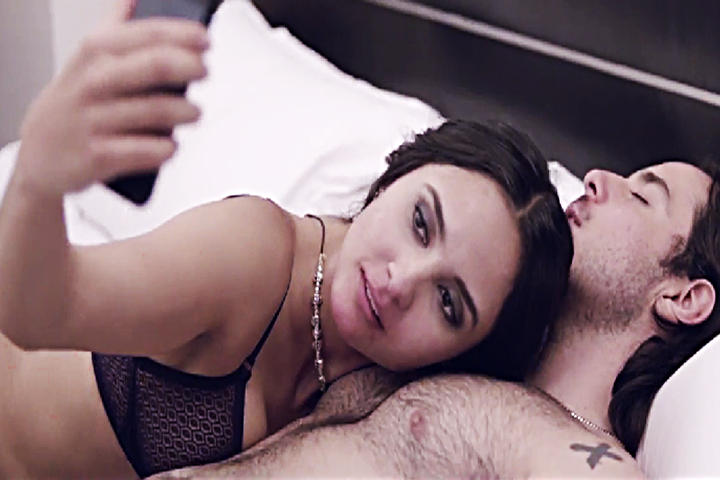 Comparan nuevo video de Panda con 'Kalimbazo'