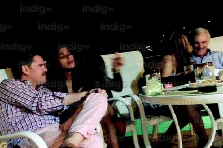 Graban a diputados del PAN con bailarinas de 'table dance'