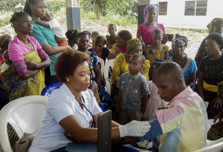 Alimentará ONU a un millón en zonas de cuarentena por ébola