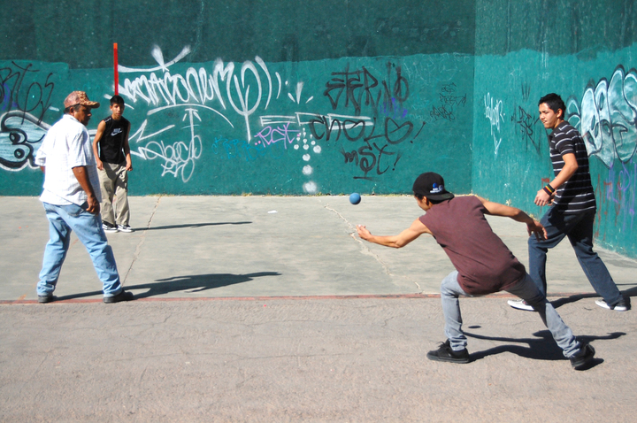 Frontón patrio en la Gándara Soto