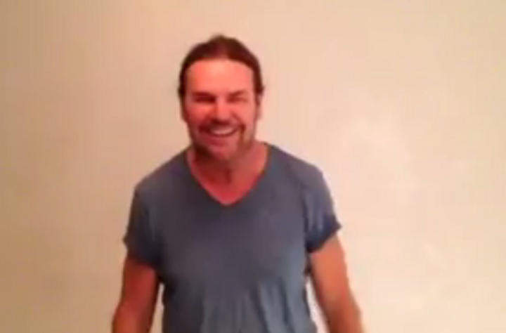 'Estoy muy bien', dice Fher de Maná tras caída