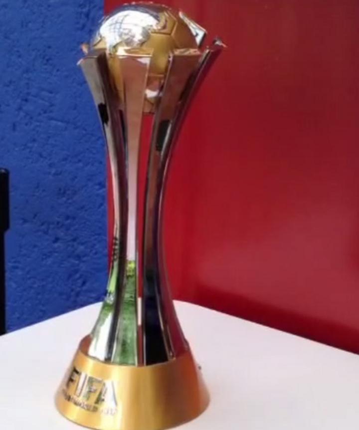 Llega trofeo de Mundial de Clubes a La Noria