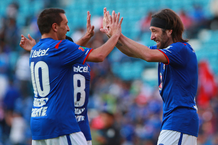 Cruz Azul sube al séptimo lugar