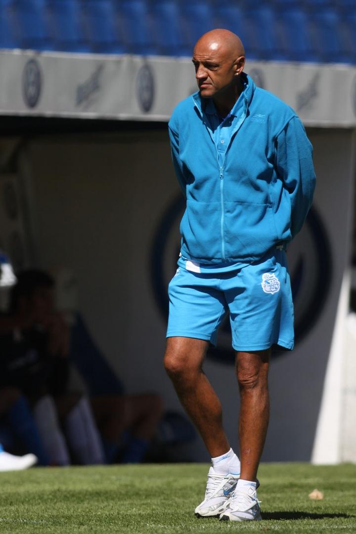 'Chelís' anuncia su salida del Puebla