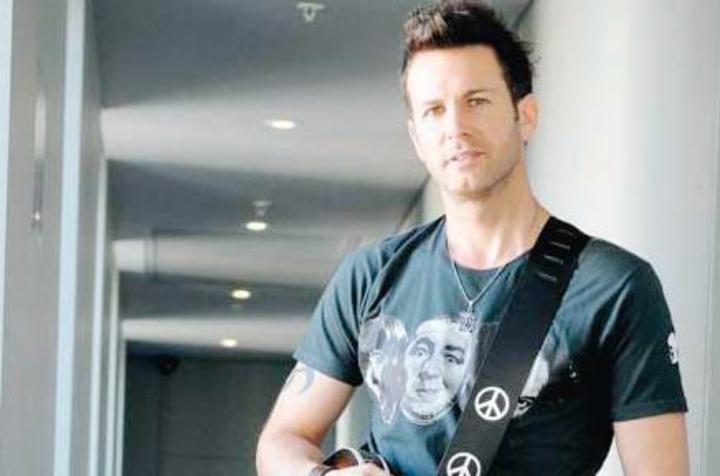 Axel festeja su cumpleaños 38