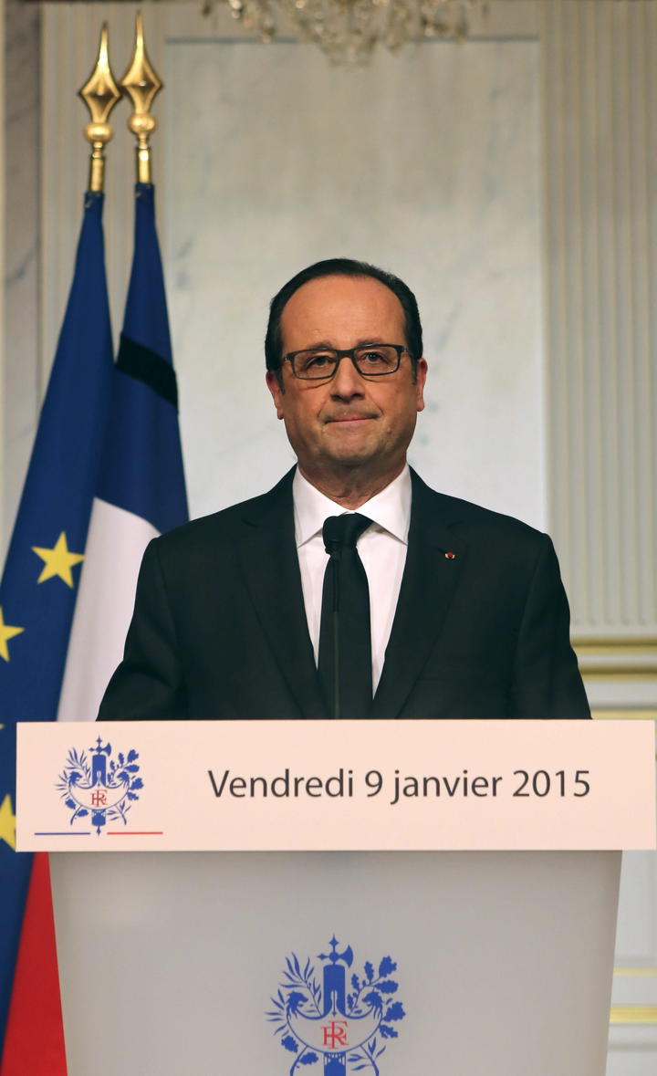 Hollande tomó decisión de asalto a terroristas