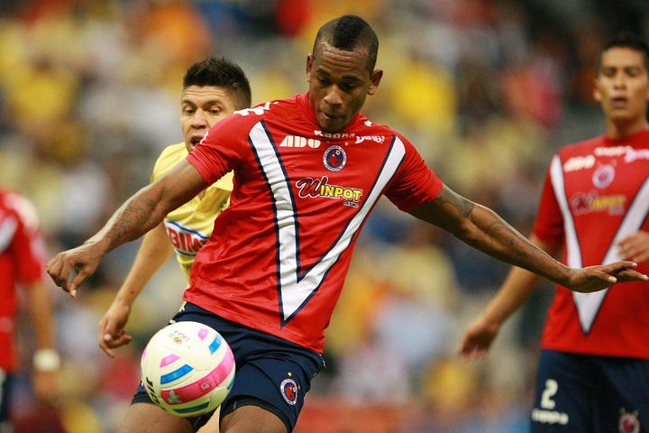 Tres jugadores lideran tabla de goleo del Clausura 2015 de Liga MX