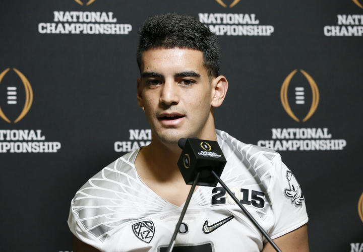 Marcus Mariota estará en el Draft 2015 de NFL