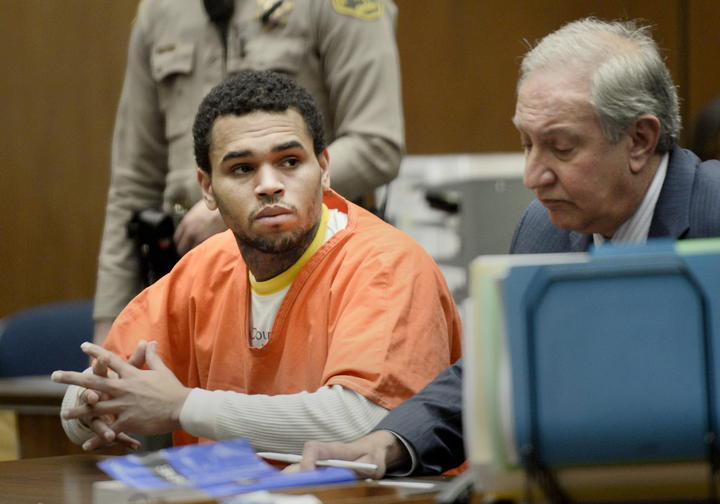 Chris Brown, en 'batalla' contra actriz de filmes para adultos