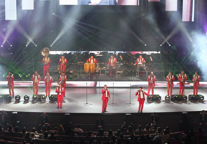 La Arrolladora Banda El Limón arrasa en el Auditorio Nacional