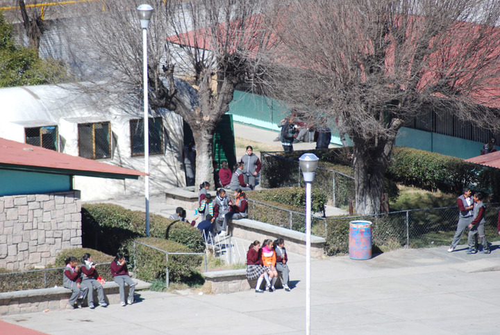 Cinco quejas por mes de escuelas