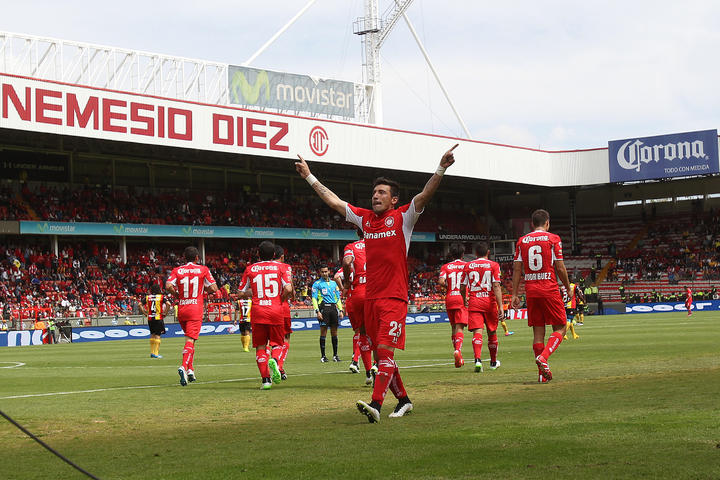 Toluca anuncia remodelación del Nemesio Diez