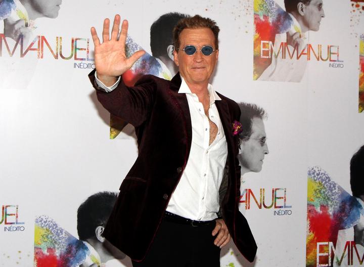 Emmanuel presenta su disco Inédito