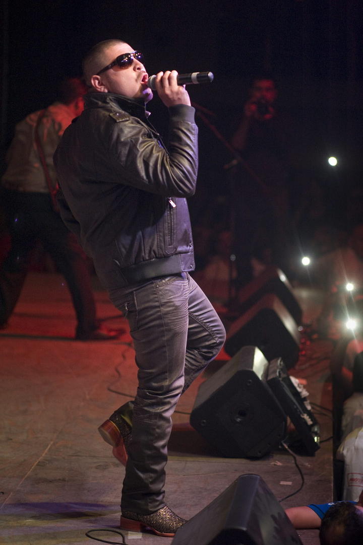 Hallan decapitado durante concierto de 'El Komander'