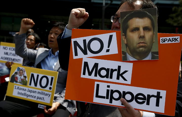 Atacan a embajador de EU en Corea del Sur durante discurso