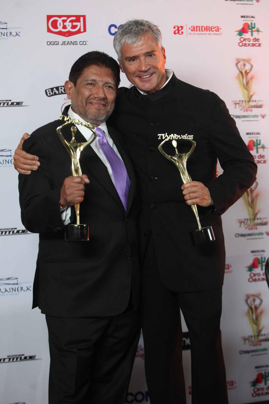 Gana Mi Corazón Es Tuyo en los TvyNovelas 2015