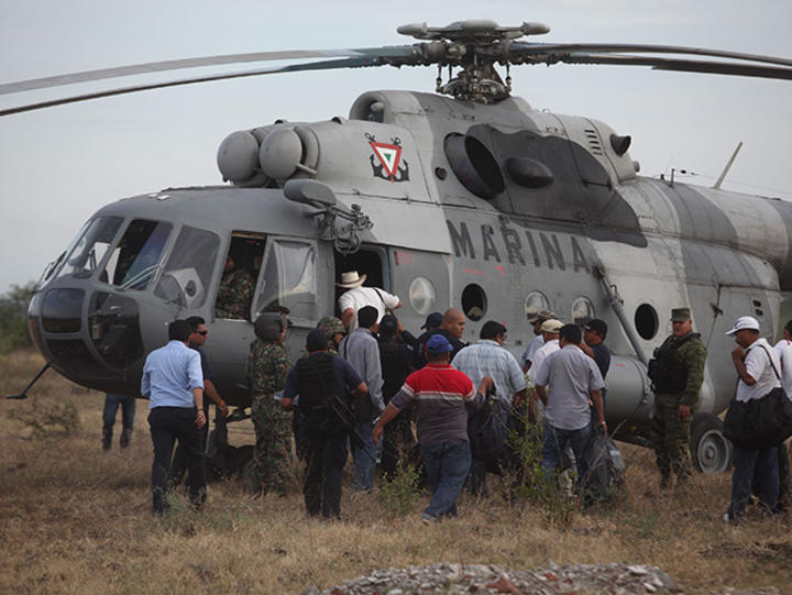 Hipólito Mora, exlíder de autodefensas queda libre