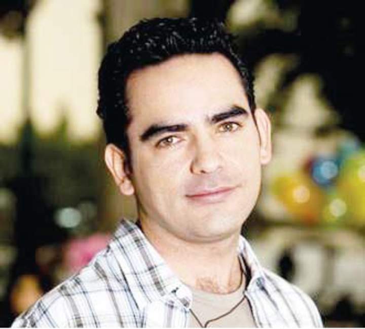 Abraham Ramos leerá para Durango