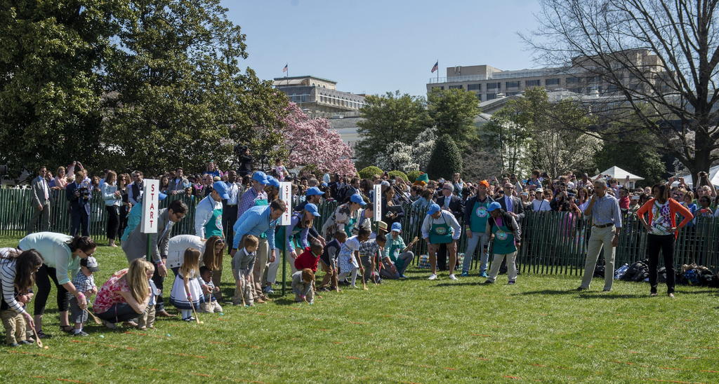 Los Obama invitan a niños a buscar huevos de Pascua en la Casa Blanca