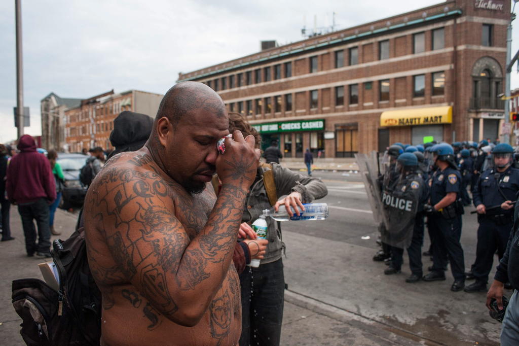 Declaran el toque de queda en Baltimore