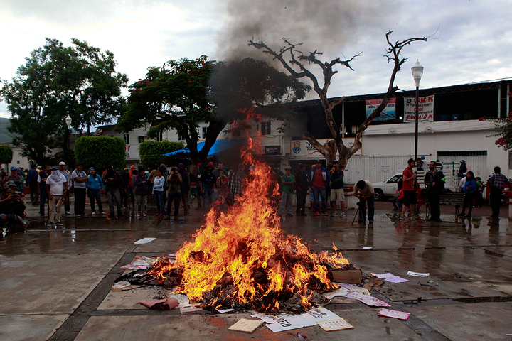 El boicot electoral queda en un intento