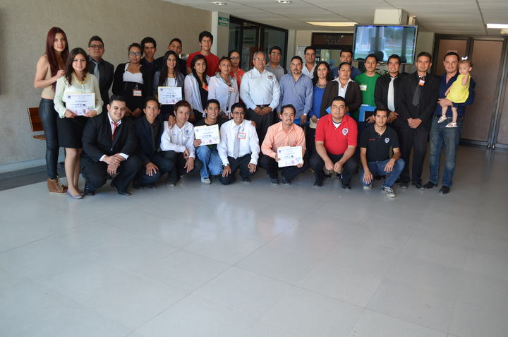 Destacan alumnos del Tec en proyectos