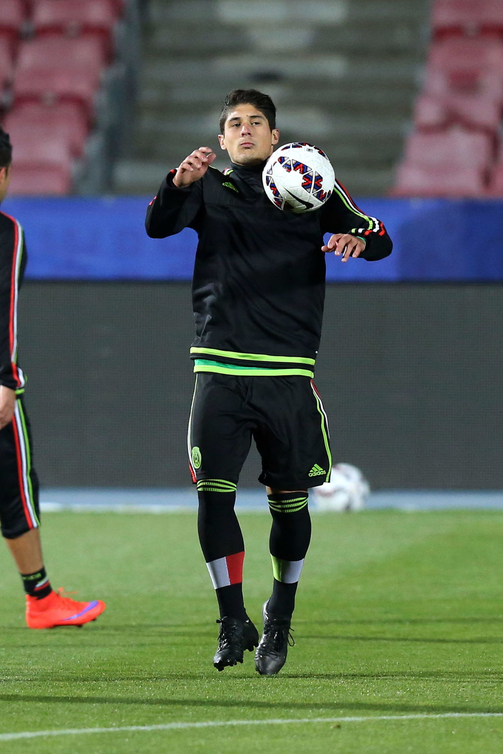 Javier Güemez ya reportó con el América