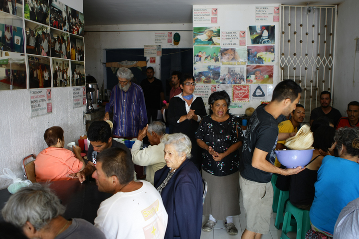 Más fácil criticar que ayudar: Tambitos