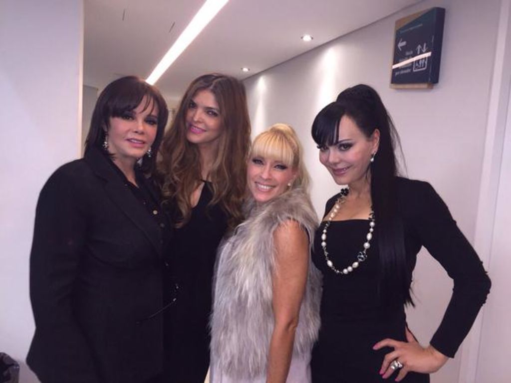 Responde Lucía Méndez a polémica por 'selfie'