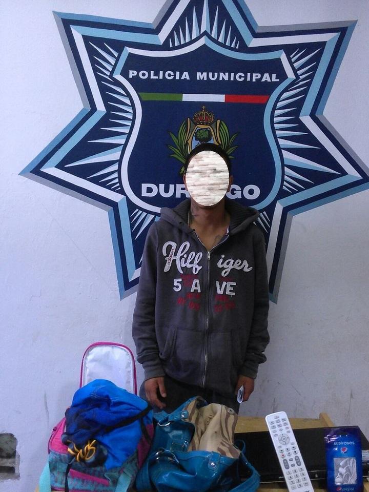 Menor preso, por robo a casa habitación