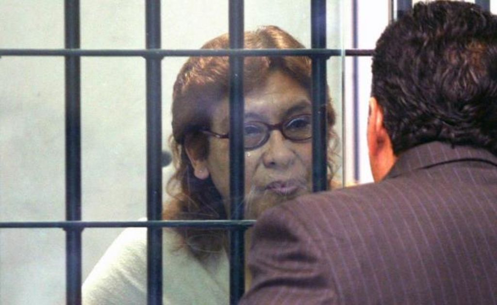 Se casa 'La Mataviejitas' en la cárcel