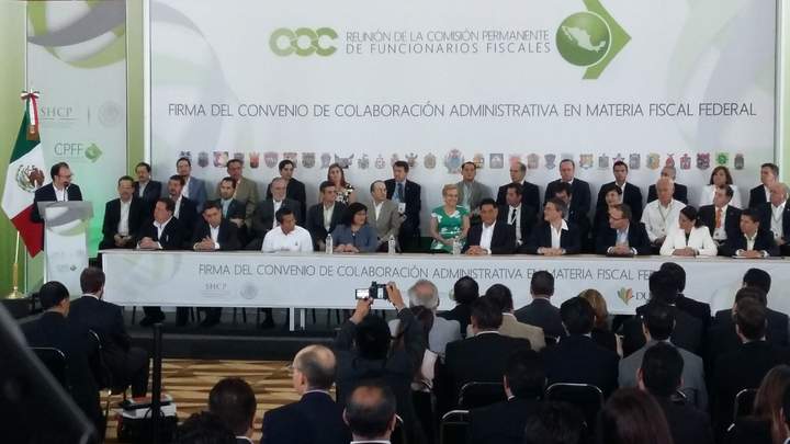 Firma Videgaray convenio de coordinación fiscal en Durango