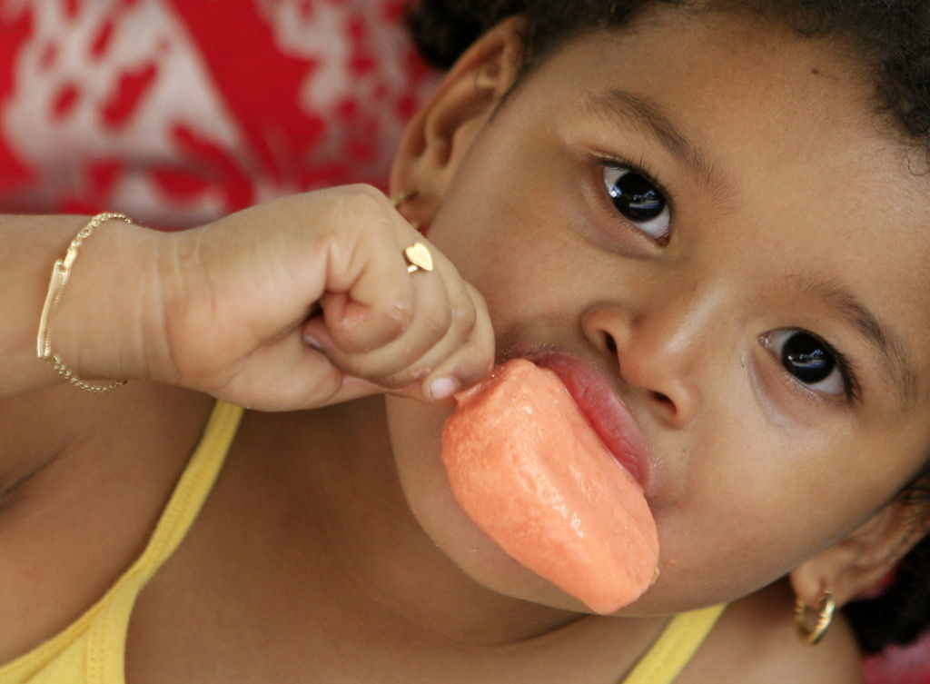 Crean paleta con harina para combatir desnutrición