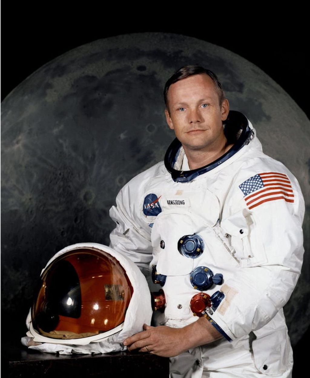 1930: Llega al mundo Neil Armstrong, el primer hombre en pisar la Luna