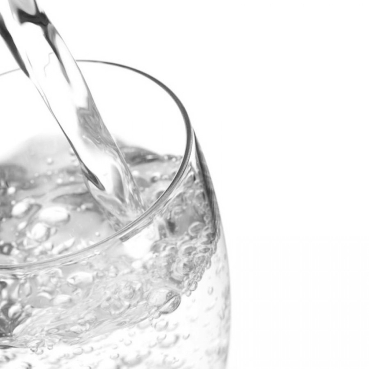 Beneficios del agua mineral para la piel