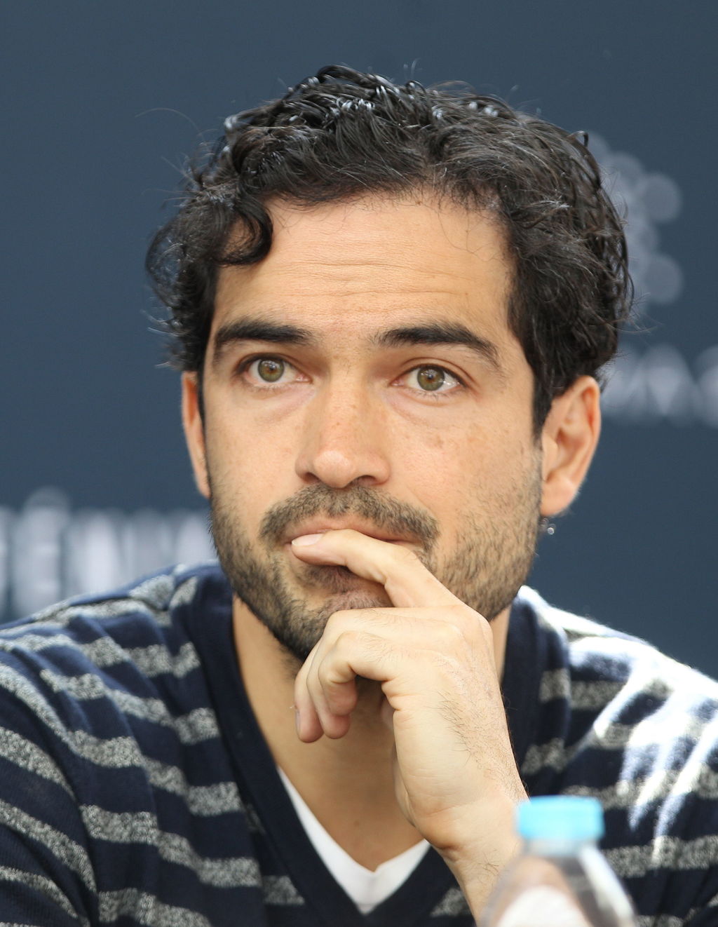1983: Ve la primera luz Alfonso Herrera, popular actor mexicano